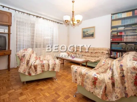 Prodaja, kuća, 400m², Sremčica, Beograd - image 7