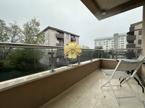 Izdavanje, dvosoban stan, 80m², Momišići, Podgorica - image 11