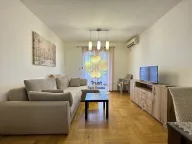 Izdavanje, dvosoban stan, 70m², Stari Aerodrom, Podgorica - image 1