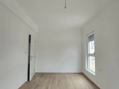 Izdavanje, trosoban stan, 83m², Zabjelo, Podgorica - image 10