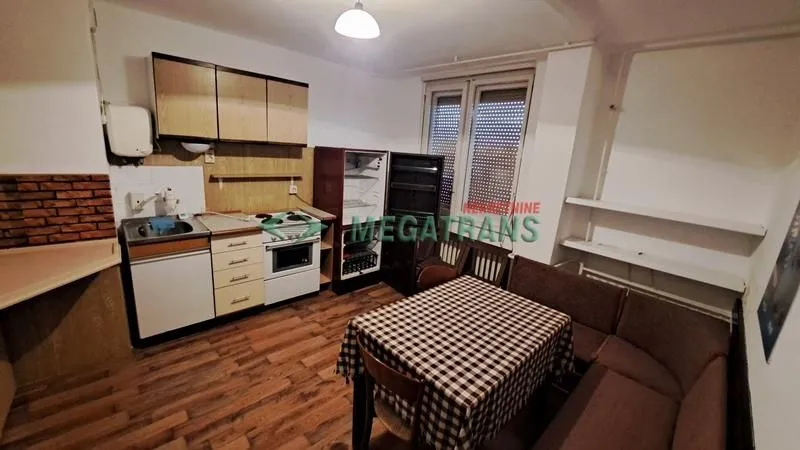 Izdavanje, dvosoban stan, 53m², Železnička Stanica, Novi Sad Sve Podlokacije