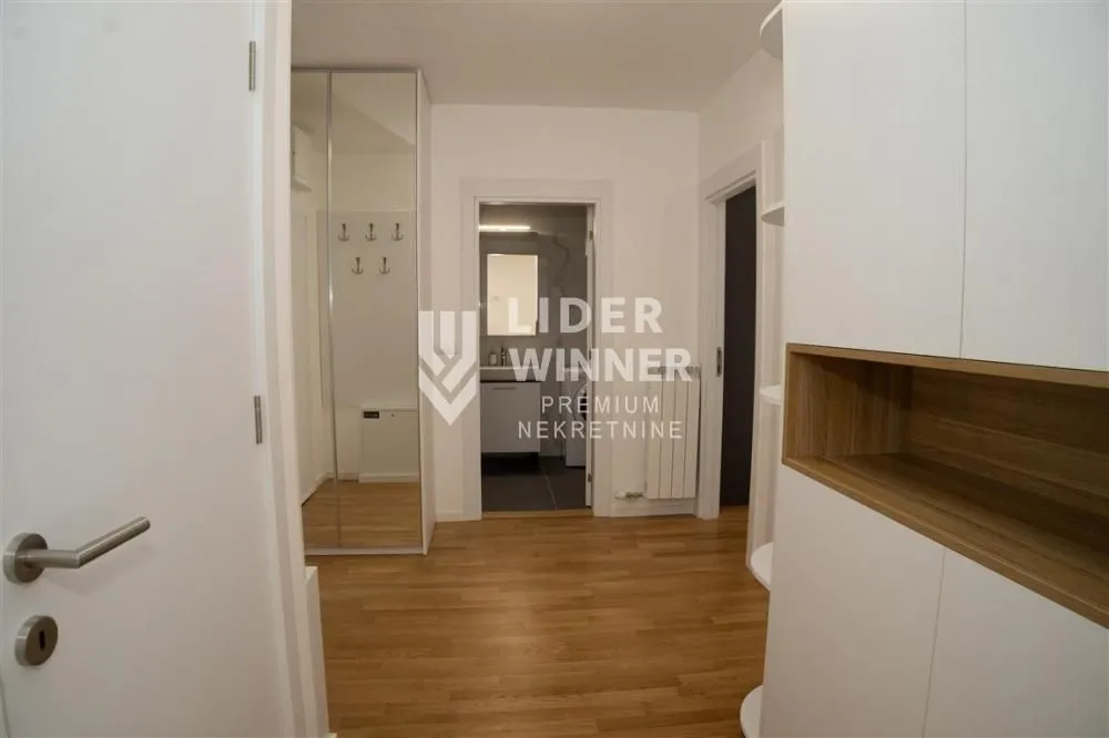 Sale, three bedroom apartment, 67m², Višnjička Banja, Palilula Sve Podlokacije