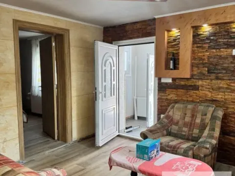 Sale, house, 174m², Stara Pazova, Srbija - image 2