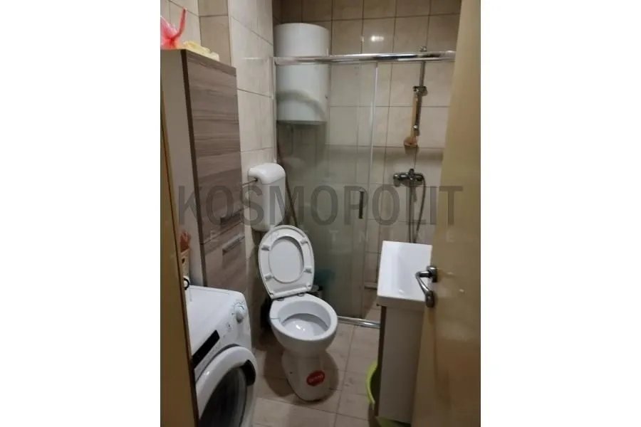 Prodaja, stan, 82m², Kneževac, Beograd