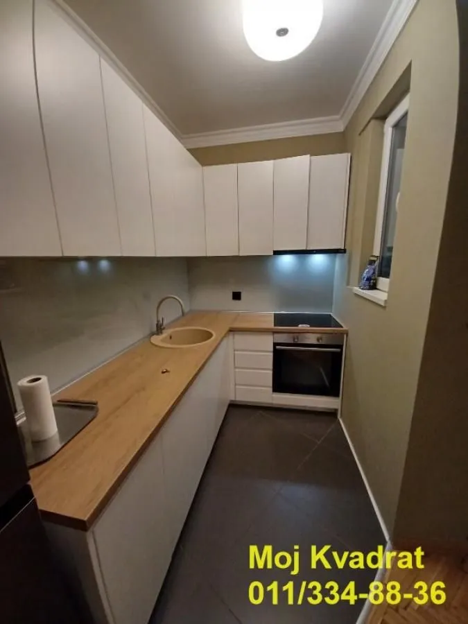Izdavanje, trosoban stan, 80m², Slavija, Vračar Sve Podlokacije