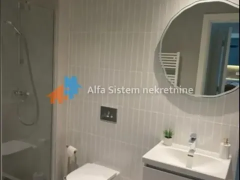 Izdavanje, trosoban stan, 73m², Savski Venac, Beograd - image 8