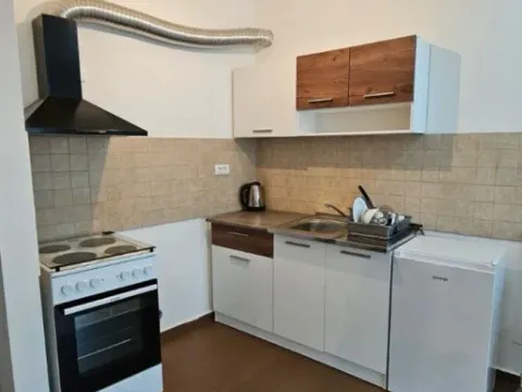 Izdavanje, jednosoban stan, 42m², Zabjelo, Podgorica
