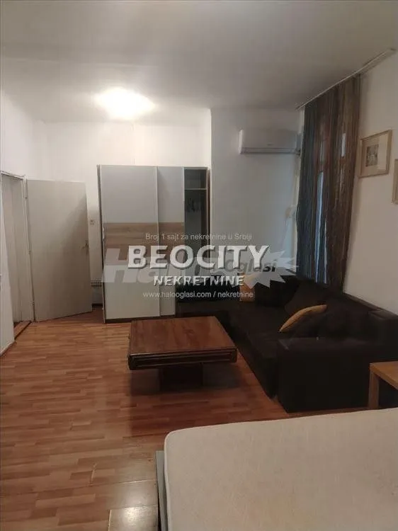 Prodaja, jednosoban stan, 32m², Gundulićev Venac, Beograd