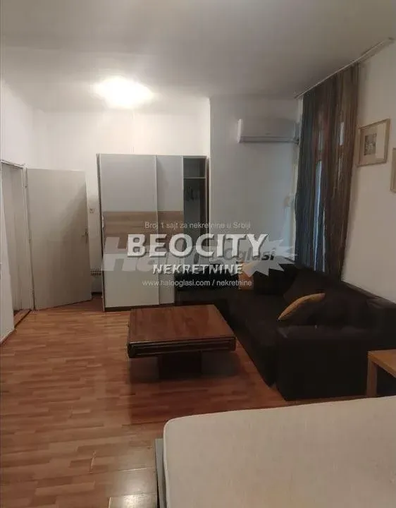 Prodaja, jednosoban stan, 32m², Gundulićev Venac, Beograd