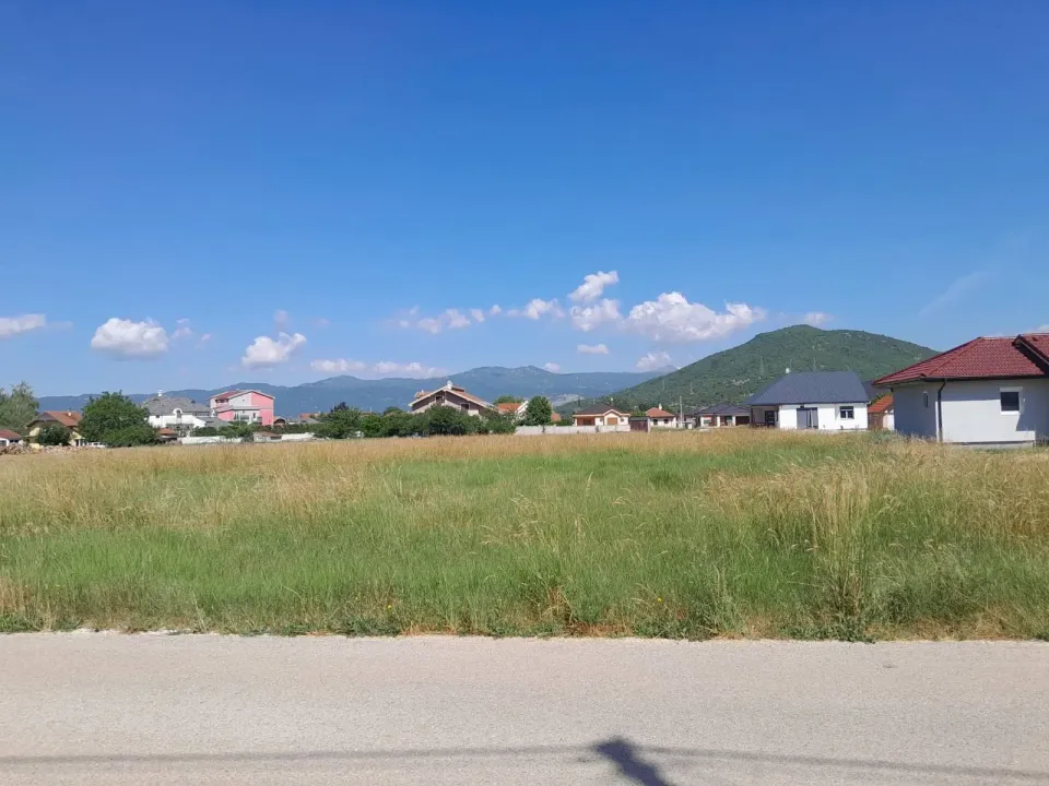 Prodaja, plac, 790m², Centar, Nikšić