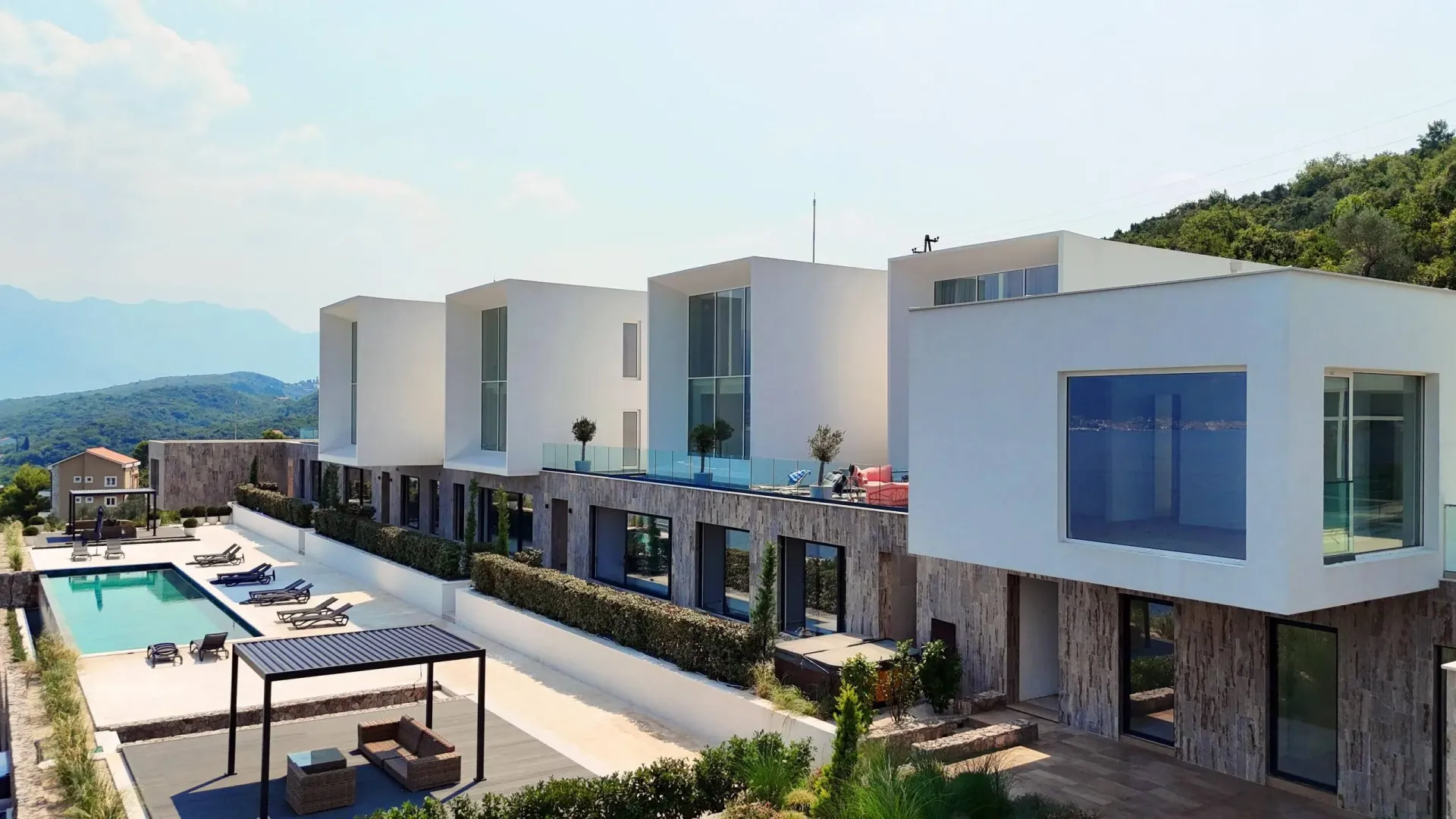 Prodaja, dvosoban stan, 150m², Krašići, Tivat