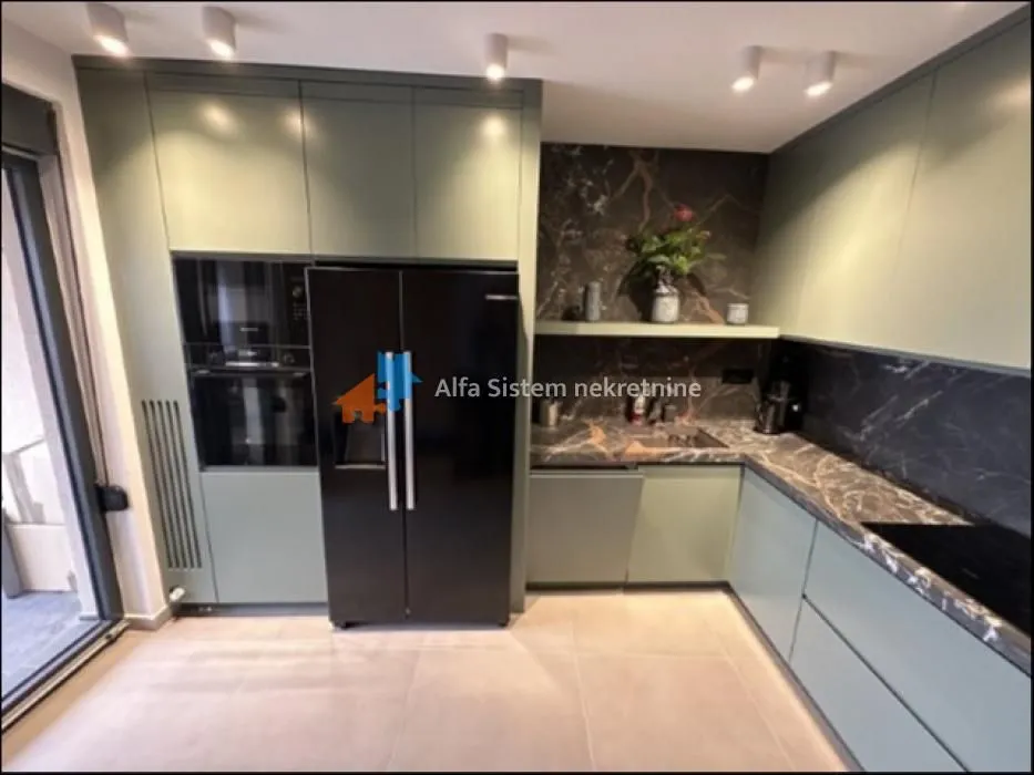 Rent, three bedroom apartment, 85m², Crveni Krst, Beograd