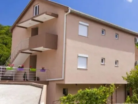 Rent, house, 42m², Jaz, Budva - image 2