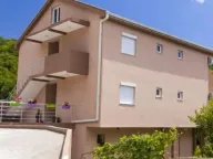 Izdavanje, kuća, 42m², Jaz, Budva - image 2