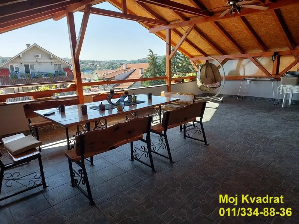 Prodaja, kuća, 381m², Leštane, Grocka