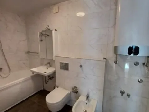 Izdavanje, poslovni prostor, 84m², Kalenić Pijaca, Vračar Sve Podlokacije - image 8