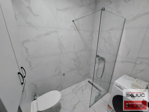 Izdavanje, jednosoban stan, 43m², Avijatičarsko naselje, Novi Sad Sve Podlokacije - image 12