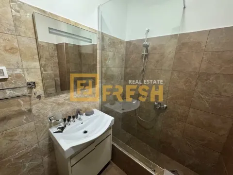 Izdavanje, trosoban stan, 115m², Budva, Crna Gora - image 9