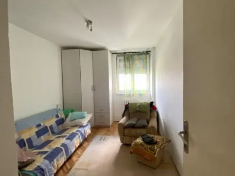 Izdavanje, trosoban stan, 76m², Palilula, Niš - image 6