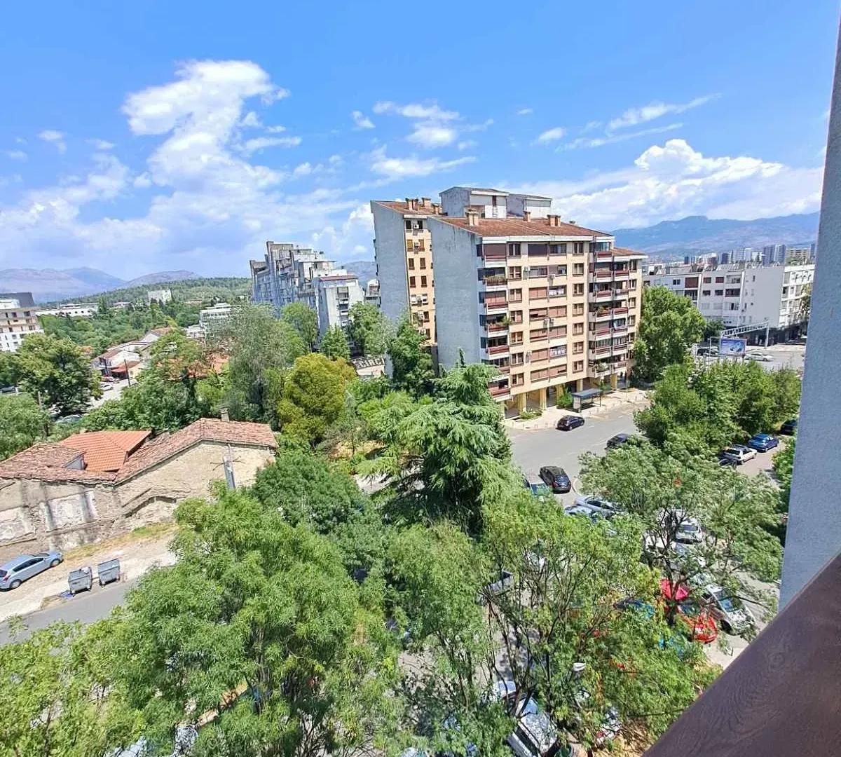 Izdavanje, dvosoban stan, 65m², Pejton, Podgorica