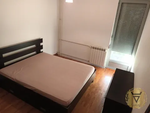 Izdavanje, dvosoban stan, 52m², Vračar Sve Podlokacije, Beograd - image 10