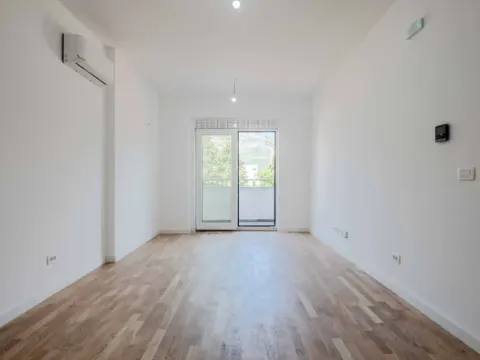 Sale, two bedroom apartment, 65m², Bar, Crna Gora - image 9
