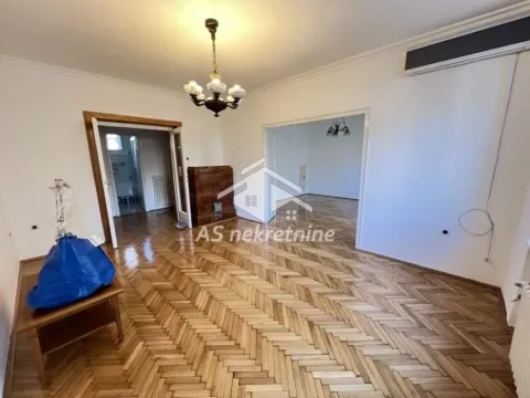 Izdavanje, trosoban stan, 66m², Stari Grad, Beograd - image 4