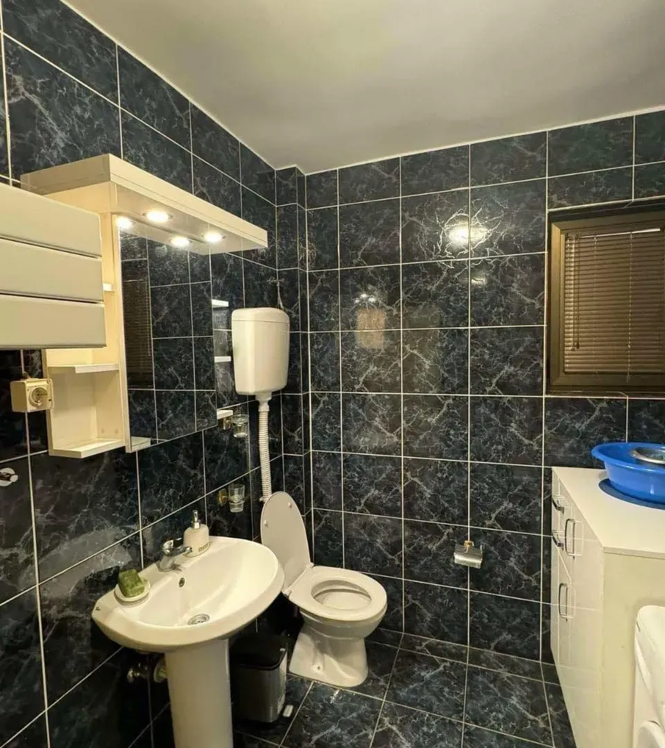 Izdavanje, jednosoban stan, 60m², Gorica C, Podgorica
