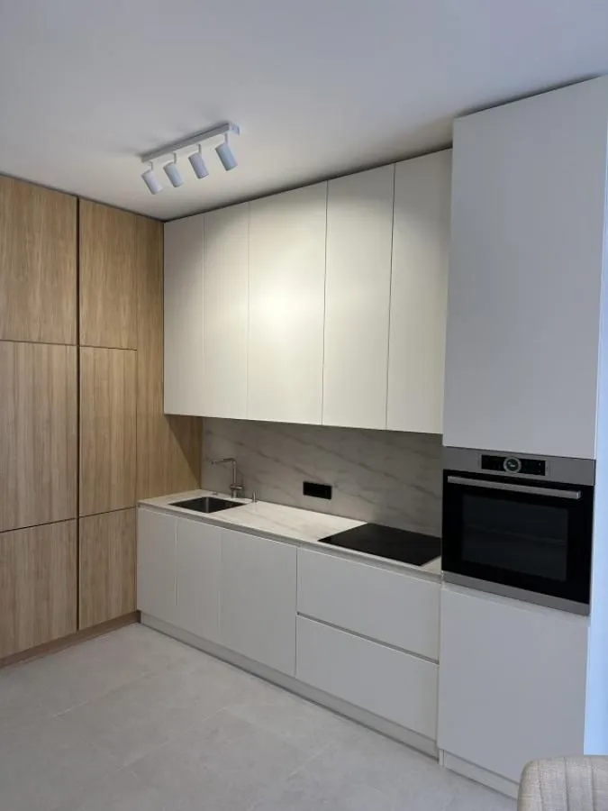 Rent, three bedroom apartment, 81m², Kotor, Crna Gora