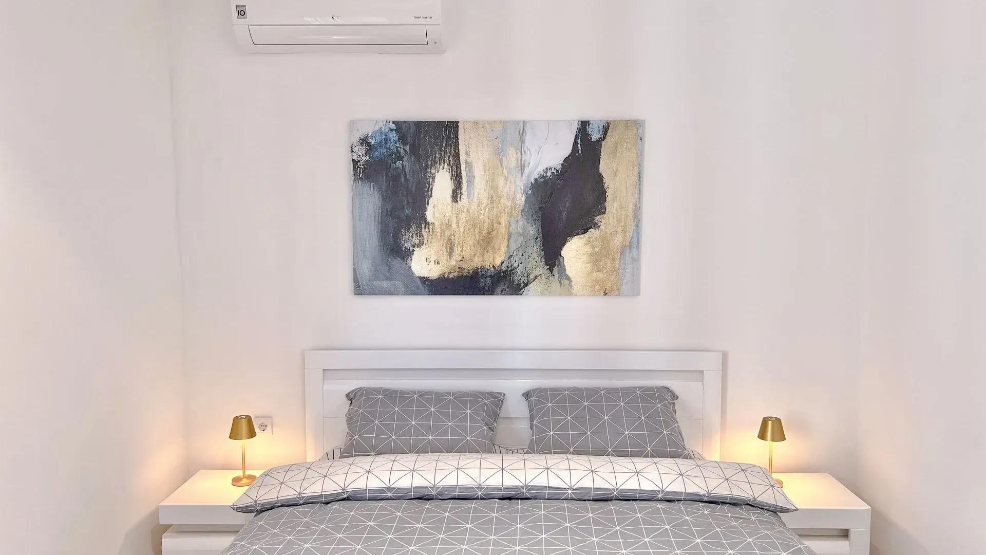 Prodaja, dvosoban stan, 55m², Tivat, Crna Gora