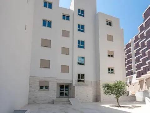 Sale, two bedroom apartment, 55m², Bečići, Budva - image 10