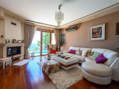 Prodaja, kuća, 252m², Šušanj, Bar - image 1