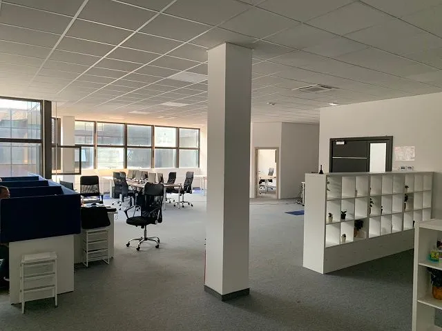 Izdavanje, poslovni prostor, 230m², Novi Beograd Sve Podlokacije, Beograd