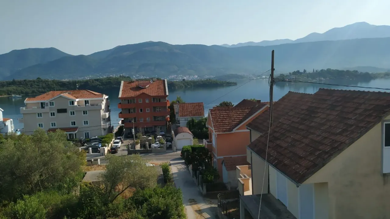 Sale, house, 200m², Đuraševići, Tivat