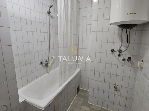 Prodaja, jednosoban stan, 59m², Stari Aerodrom, Podgorica - image 6