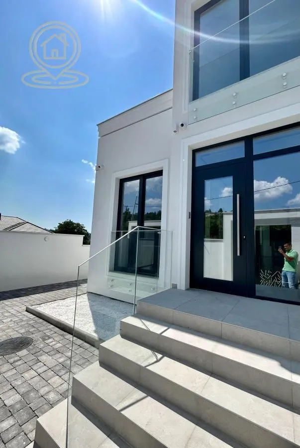 Izdavanje, kuća, 180m², Sremska Kamenica, Petrovaradin