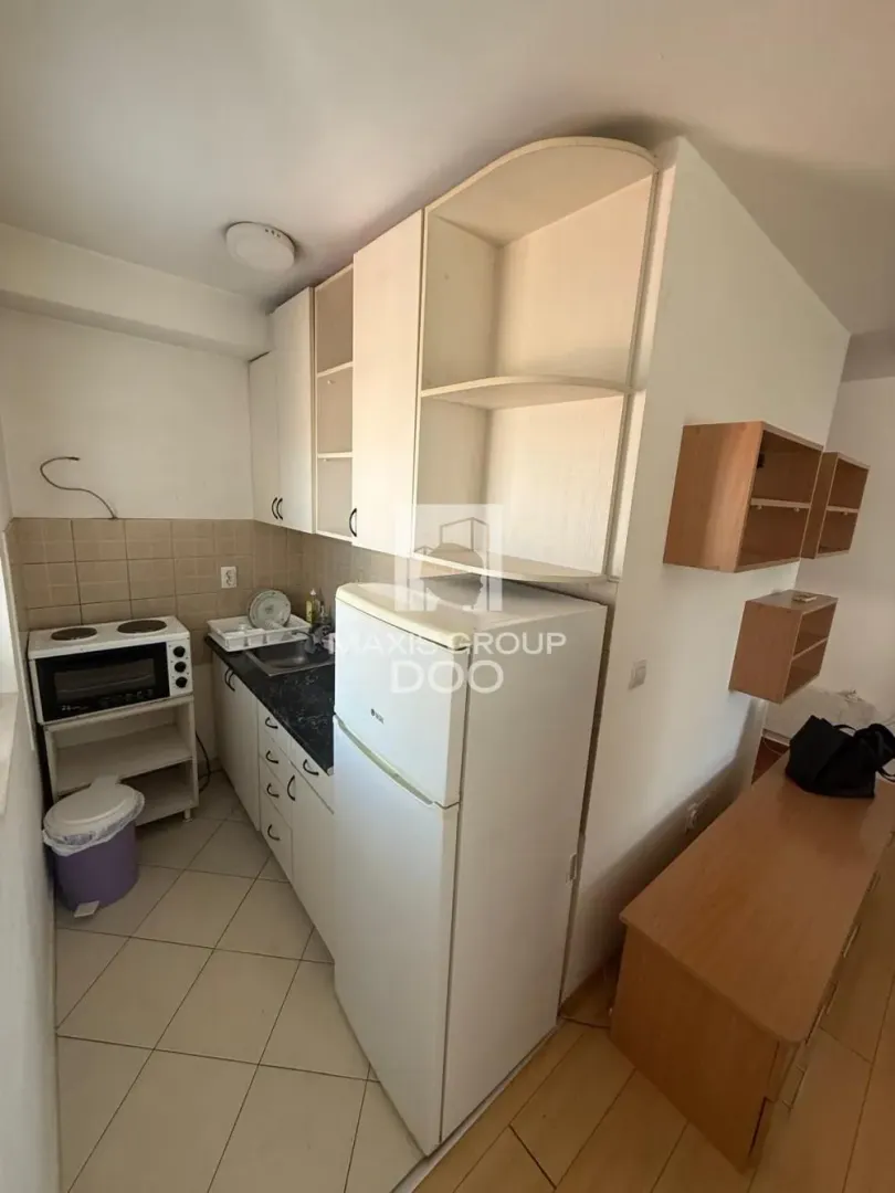 Izdavanje, dvosoban stan, 36m², Altina, Beograd