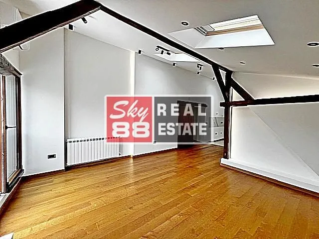 Prodaja, trosoban stan, 66m², Vračar Hram, Vračar Sve Podlokacije