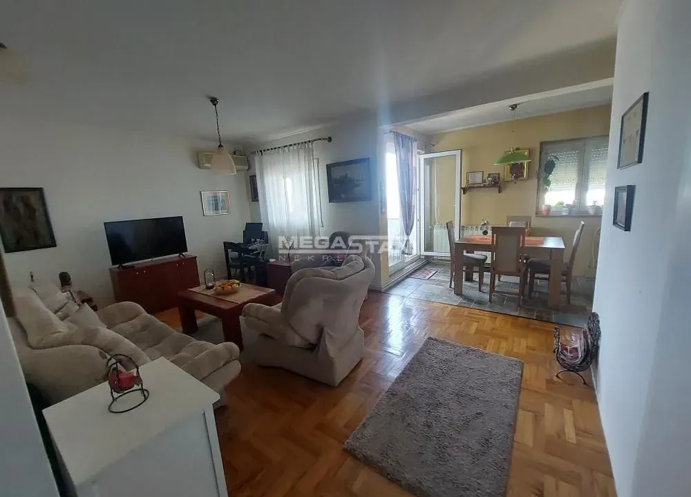 Prodaja, četvorosoban stan, 114m², Vukov Spomenik, Zvezdara Sve Podlokacije