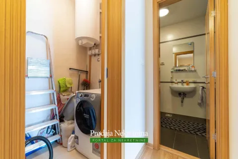 Rent, two bedroom apartment, 130m², Centar, Bar - image 12