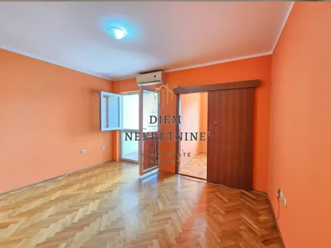 Prodaja, stan, 33m², Centar, Bar - image 11