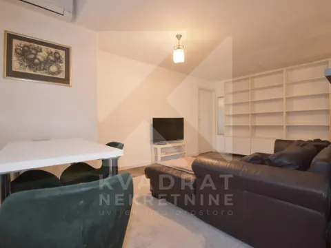 Izdavanje, trosoban stan, 70m², Centar, Podgorica - image 2
