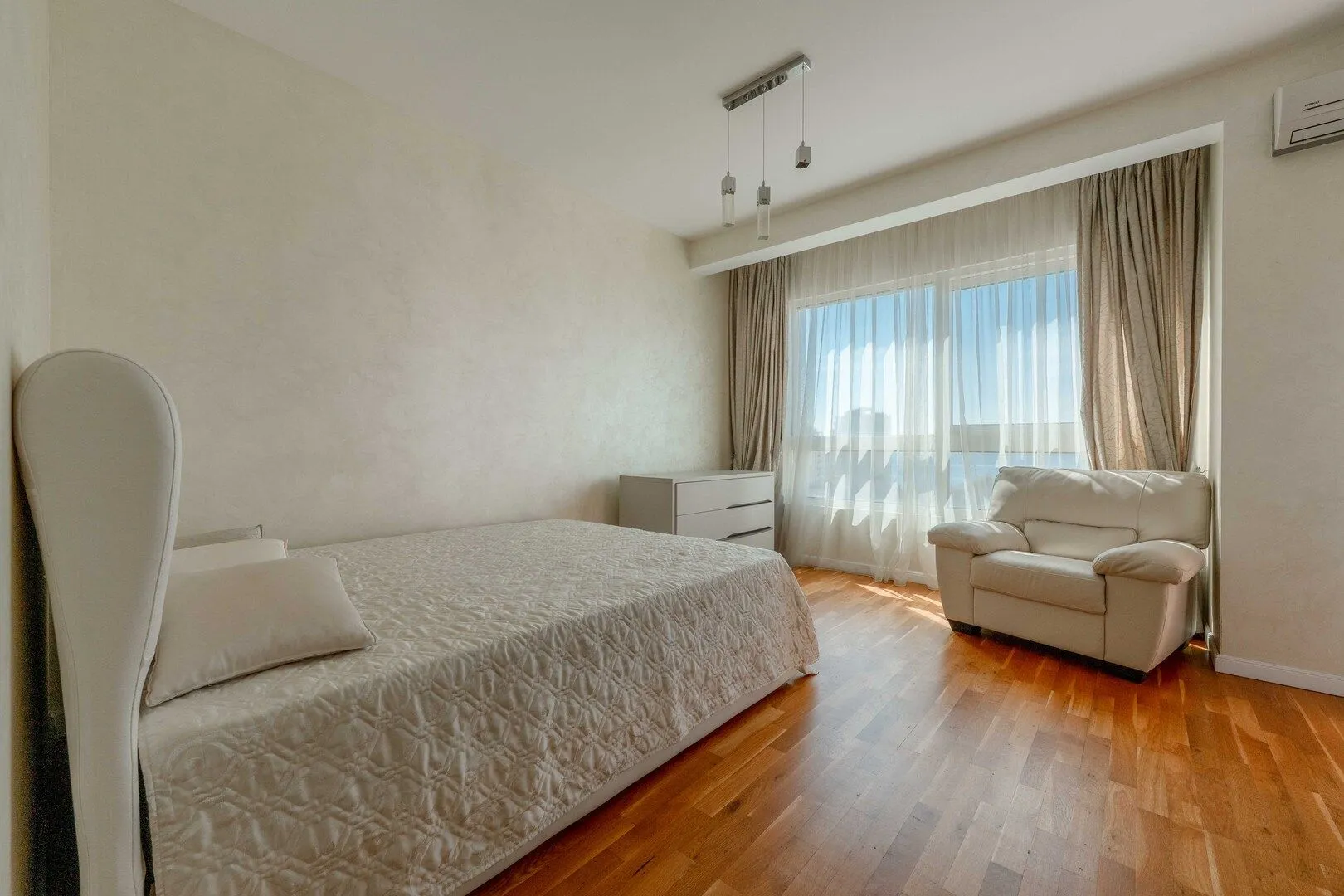 Prodaja, trosoban stan, 115m², Bečići, Budva