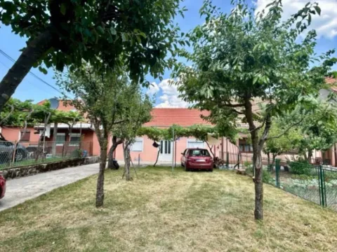 Sale, house, 103m², Centar, Cetinje