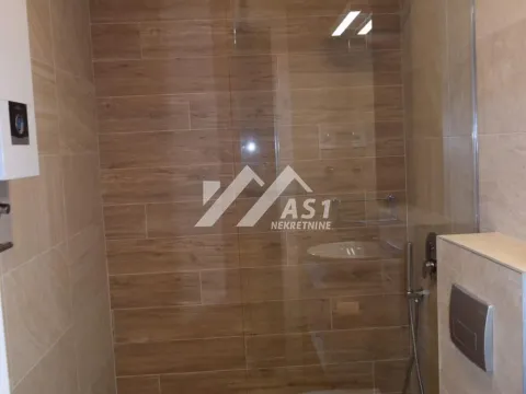 Izdavanje, četvorosoban stan, 98m², Rotkvarija, Novi Sad Sve Podlokacije - image 9