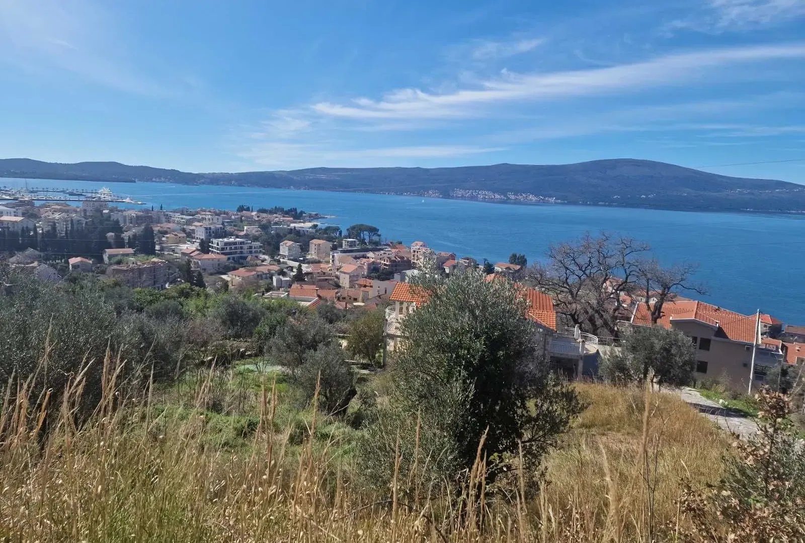 Prodaja, plac, 1800m², Tivat, Crna Gora