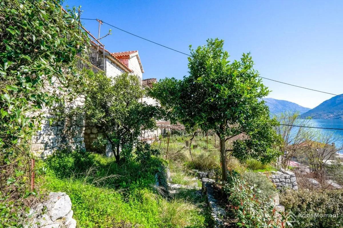 Prodaja, plac, 1900m², Perast, Kotor