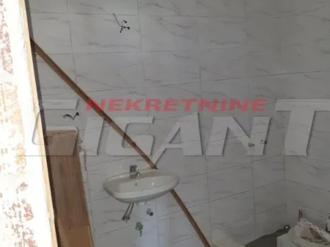 Sale, three bedroom apartment, 66m², Jajinci, Voždovac Sve Podlokacije - image 9