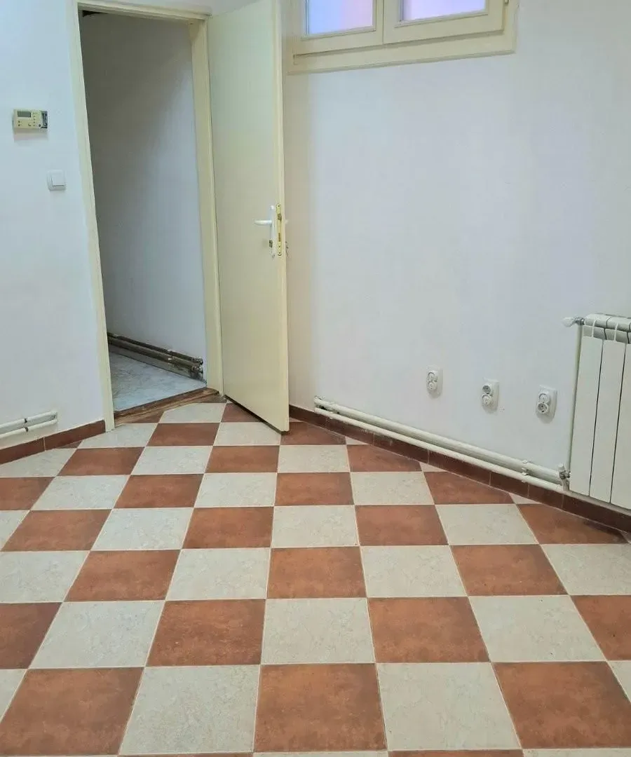 Rent, office space, 120m², Zemun Centar, Zemun Sve Podlokacije