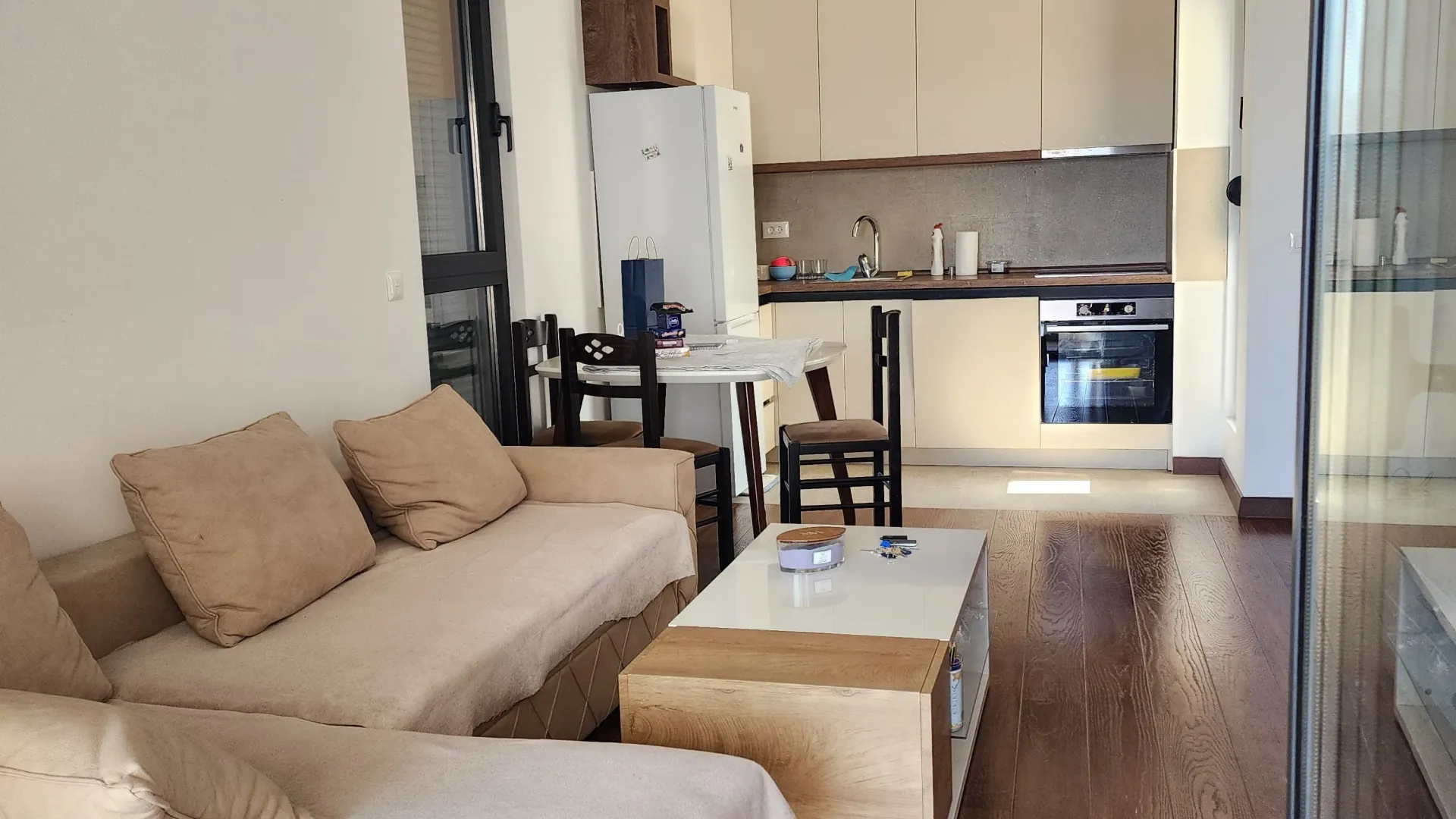 Rent, two bedroom apartment, 60m², Kava, Tivat